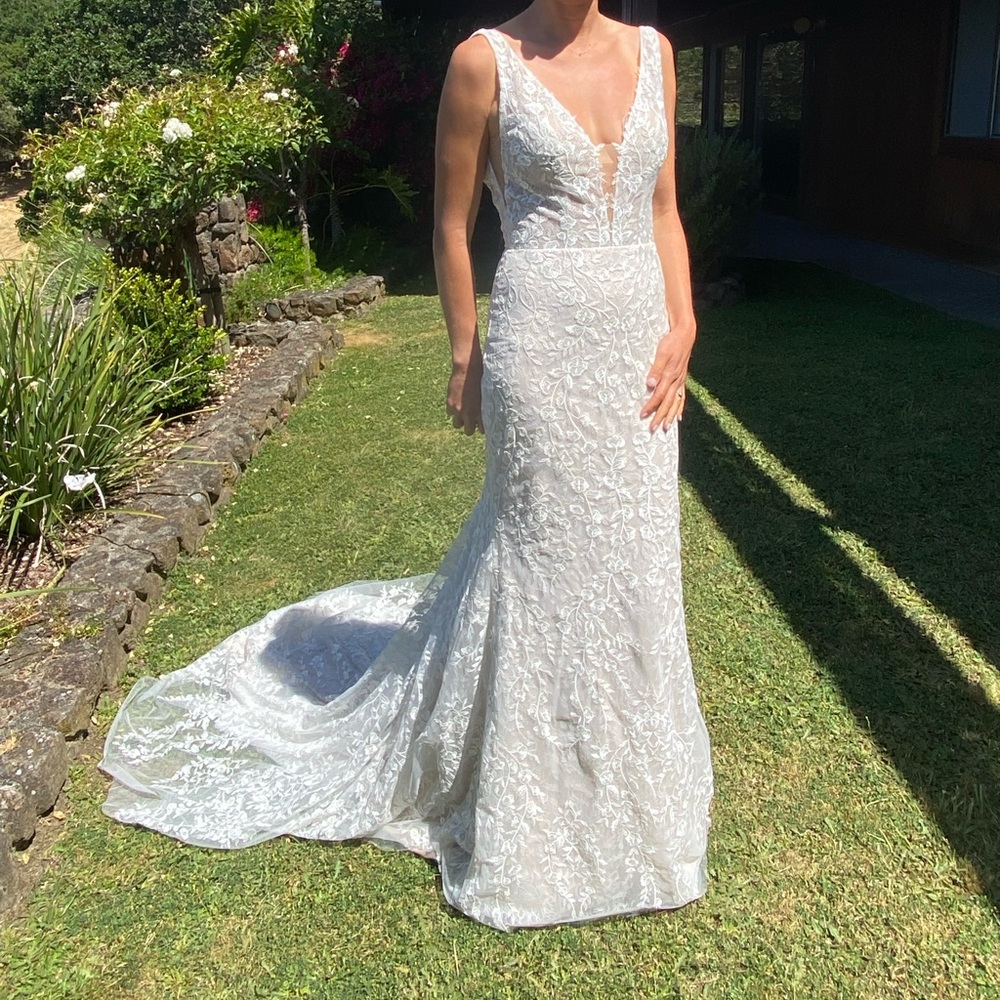 COPY - Tara Lauren - Freya- wedding gown.